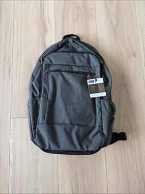 Everyday Backpack in Charcoal Gray